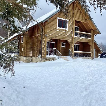 Chalet Four Seasons Villa Tatariv Dış mekan fotoğraf